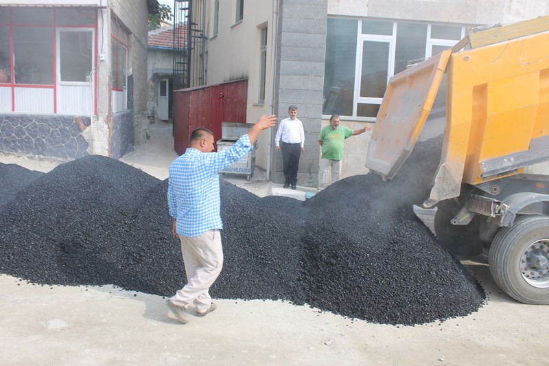 BAŞKAN MEHMET KALKAN YAYLADAĞI’NI BAŞTAN SONA YENİLİYOR