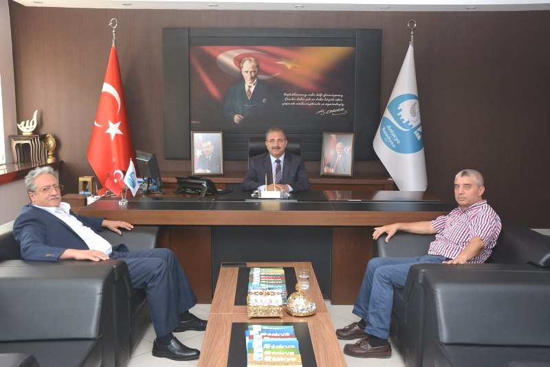 HESOB BAŞKANI TEKSÖZ VE MEYVE VE SEBZE KOMİSYONCULARI BAŞKANI BAL’DAN BAŞKAN KİMYECİ’YE NEZAKET ZİYARETİ