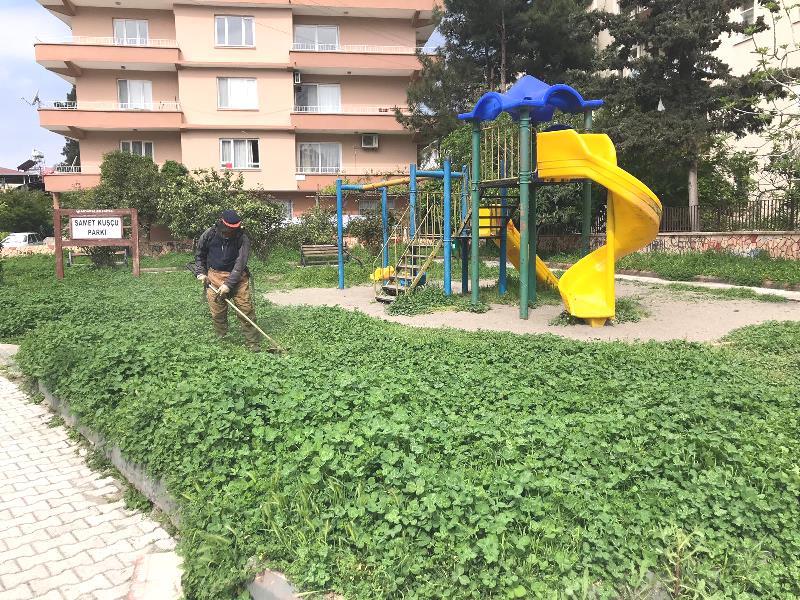 ANTAKYA BELEDİYESİ EKİPLERİ  SAMET KUŞÇU PARKINI YENİLİYOR