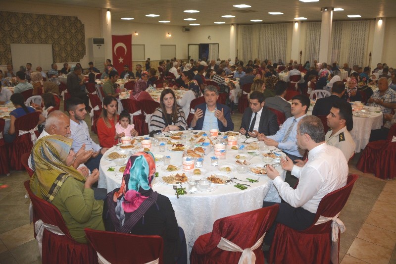 AYHAN YAVUZ; “ŞEHİT AİLELERİMİZİN, GAZİLERİMİZİN VE GAZİ AİLELERİMİZİN DEVLET VE MİLLET OLARAK HER ZAMAN YANLARINDA OLDUK BUNDAN SONRADA OLMAYA DEVAM EDECEĞİZ”