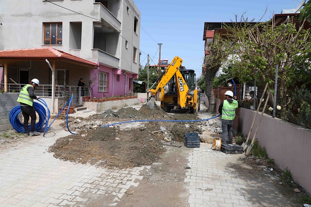 9 MAHALLENİN ABONE BAĞLANTILARI YENİLENİYOR