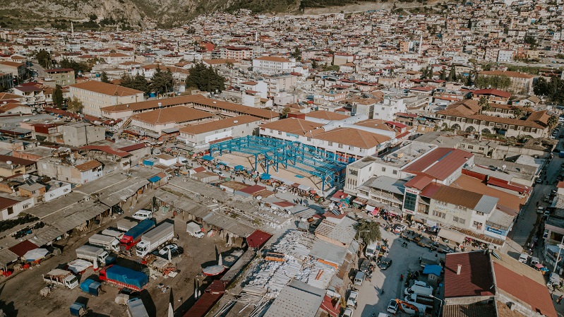 Antakya Belediyesi Eski Çukobirlik Pazar Yerini Yenileyerek Modern Hale Getiriyor
