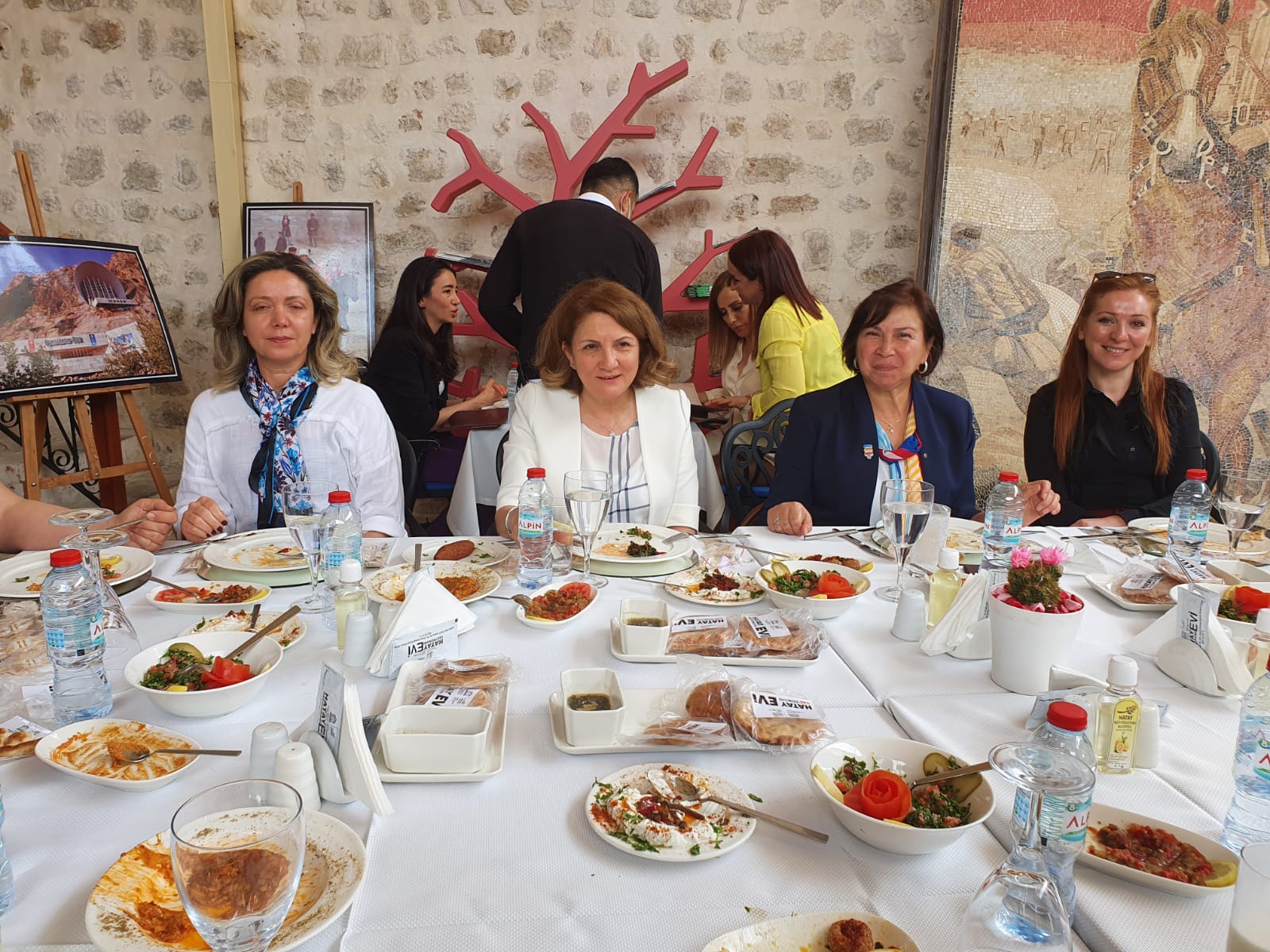 Antakya Defne Rotary Kulübü, Prof. Dr. Nazan Savaş’ı Konuk Etti.