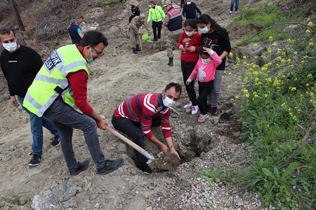 Belen Polis Teşkilatı Fidan’ları Toprakla Buluşturdu