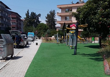 Antakya Belediyesi Parklarındaki Bakım ve Yenileme Çalışmaları Devam Ediyor