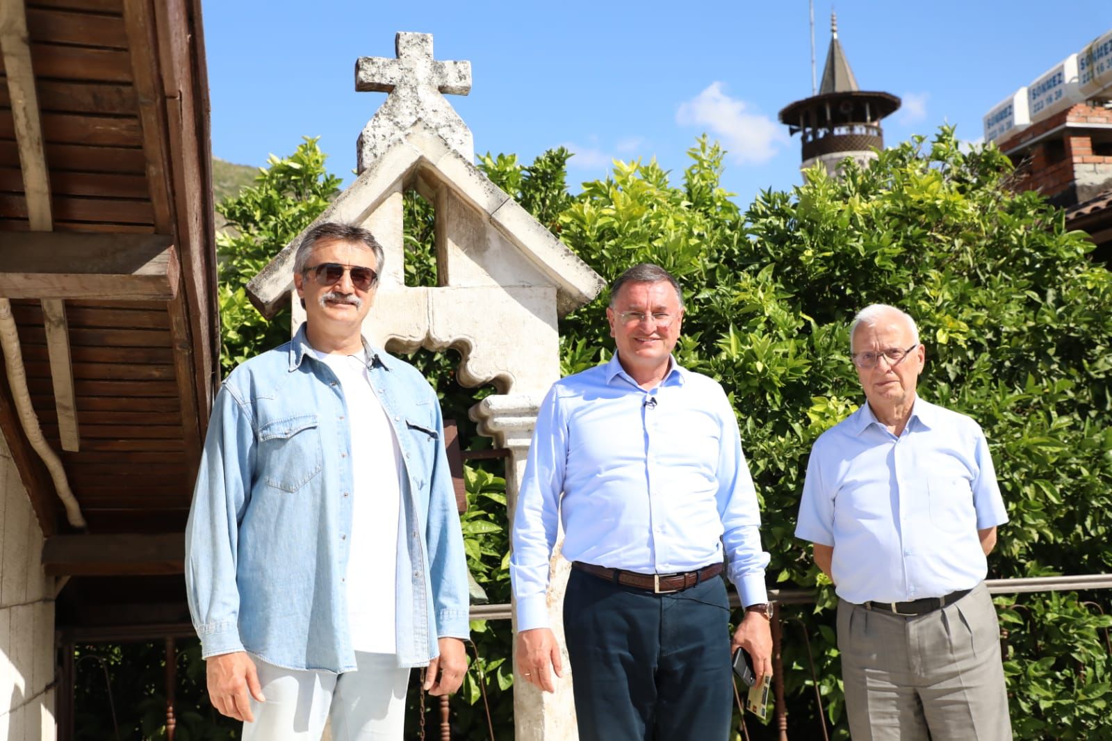 HBB BAŞKANI SAVAŞ ESKİ BAKAN TÜZMEN’E HATAY’I TANITTI