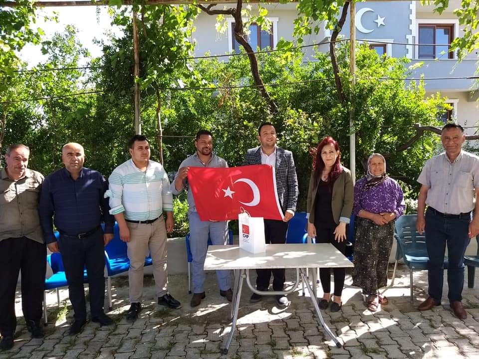 “HALKIMIZIN GÖNLÜNE UMUT TOHUMLARI EKMEYE DEVAM EDECEĞİZ”