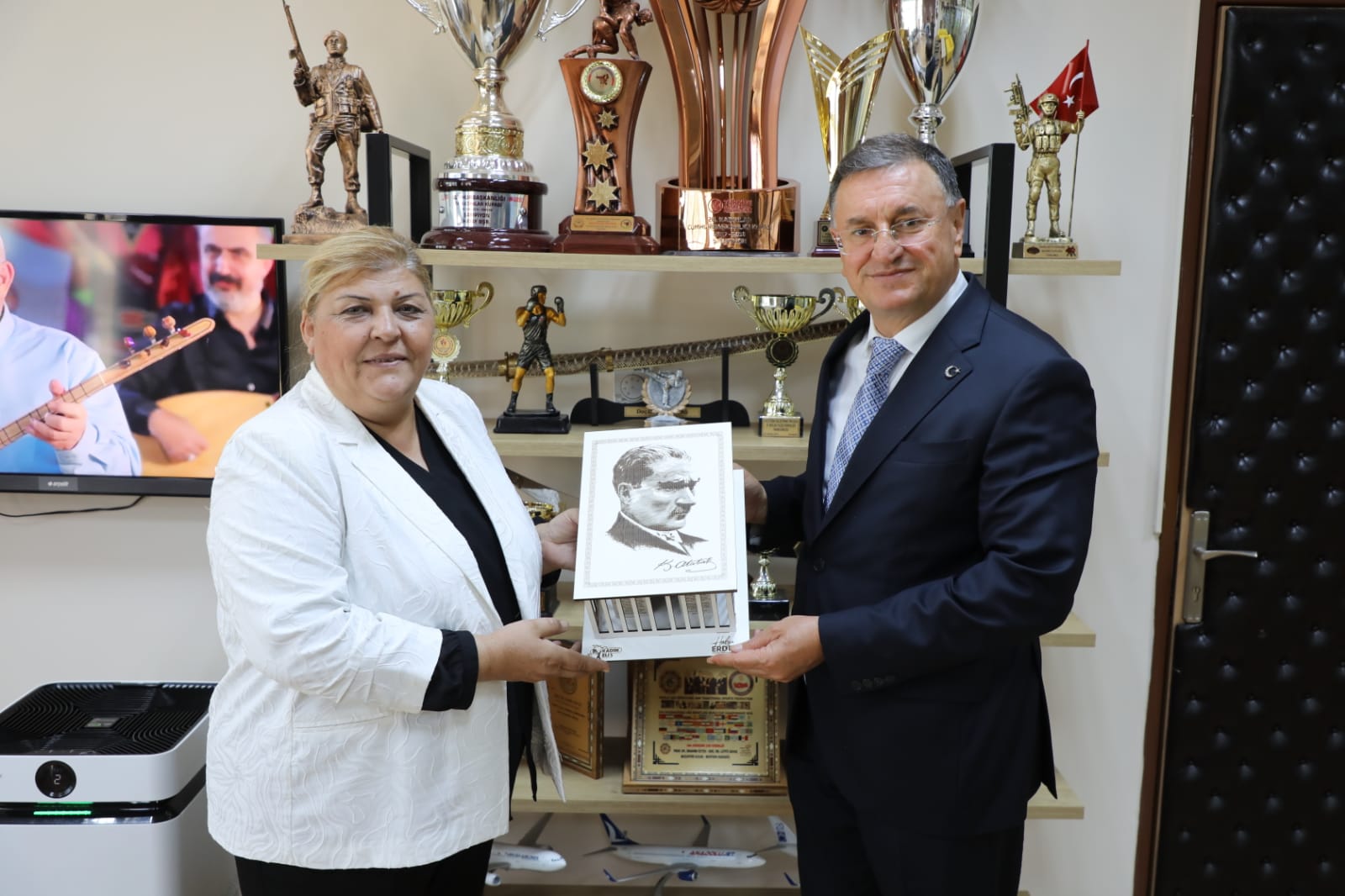 ERDEM BAŞKAN SAVAŞ’I ZİYARET ETTİ