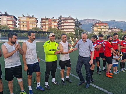 15 Temmuz Futbol Turnuvası şampiyonu Yayladağılılar Derneği oldu