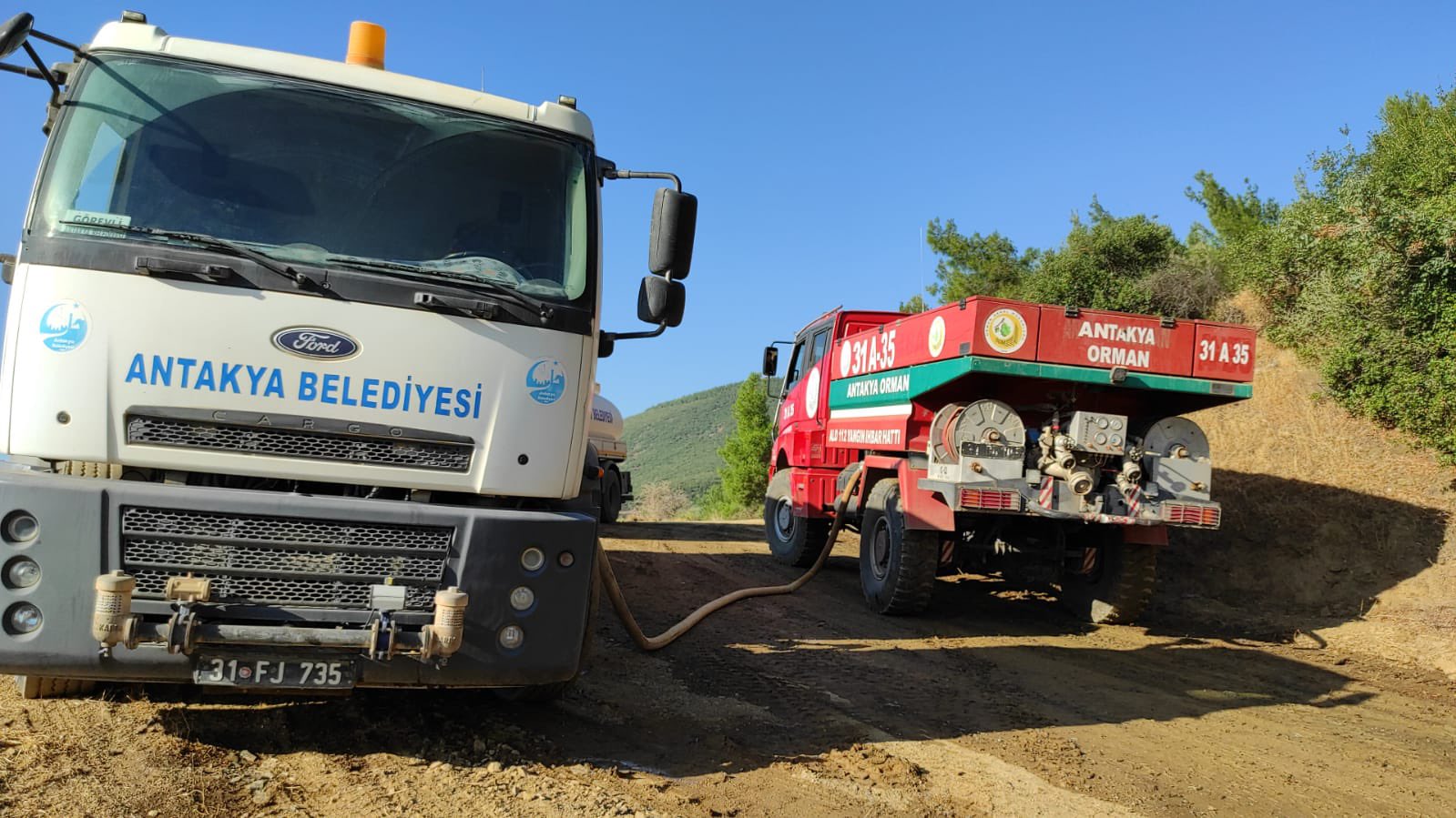 Antakya Belediyesi’nden yangın bölgelerine tam destek