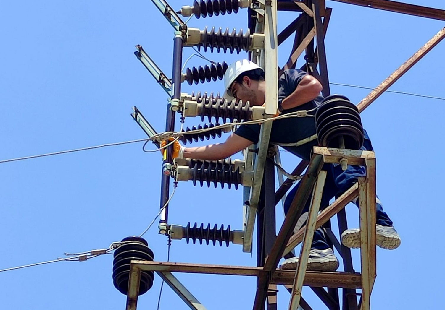 Elektrik sistemleri bakım ve onarımdan geçiyor