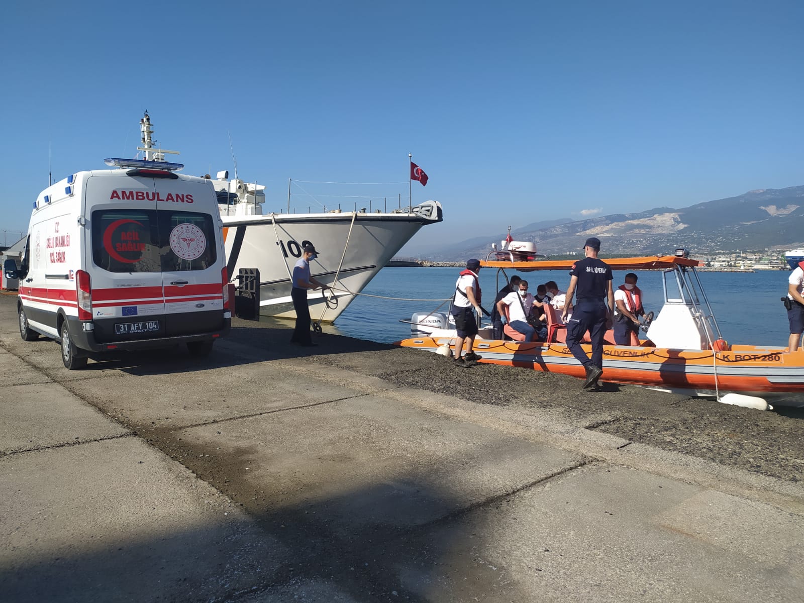 Mısırlı kaptana İskenderun’da acil müdahale