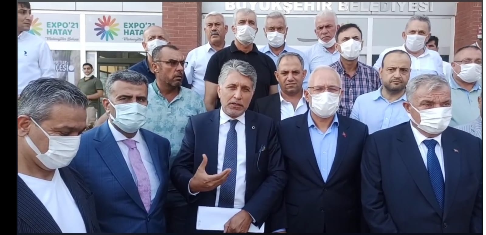Yavuz; “B.Ş.B. şiddetle yanlışın yanında durmaya devam ederse, o zaman almamız gerken tavırları alırız.!”