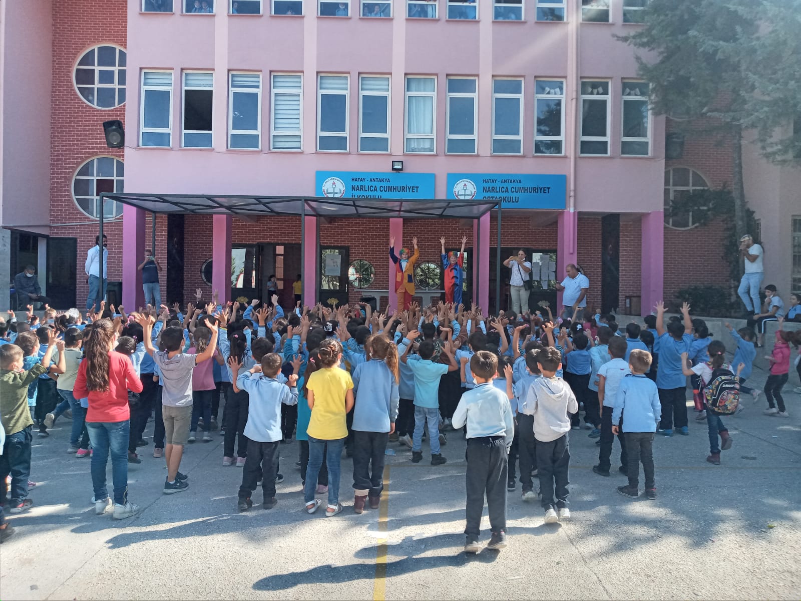 Antakya Belediyesi’nden birinci sınıflara özel okul şenlikleri
