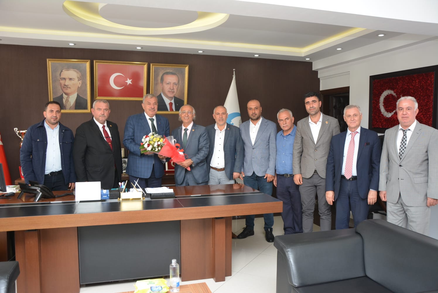 Antakya Muhtarlar Derneği’nden Başkan Yılmaz’a ziyaret