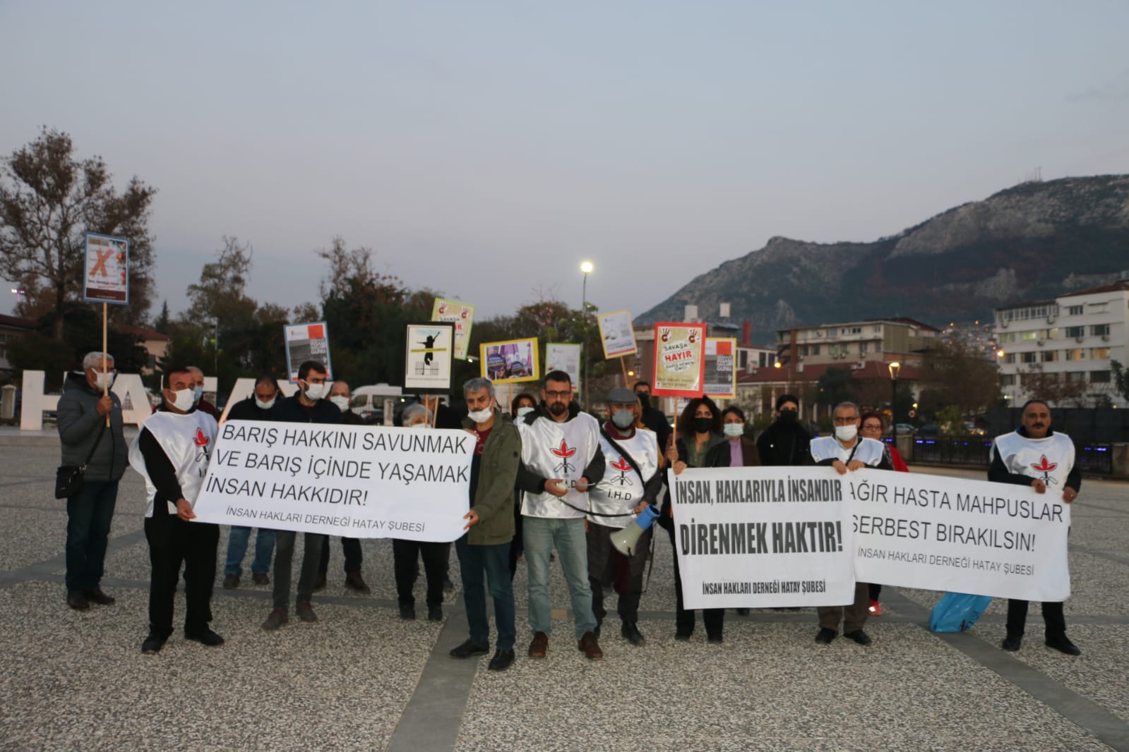 Salmanoğlu: Savaşa Karşı Barış Hakkımızı Savunuyoruz!