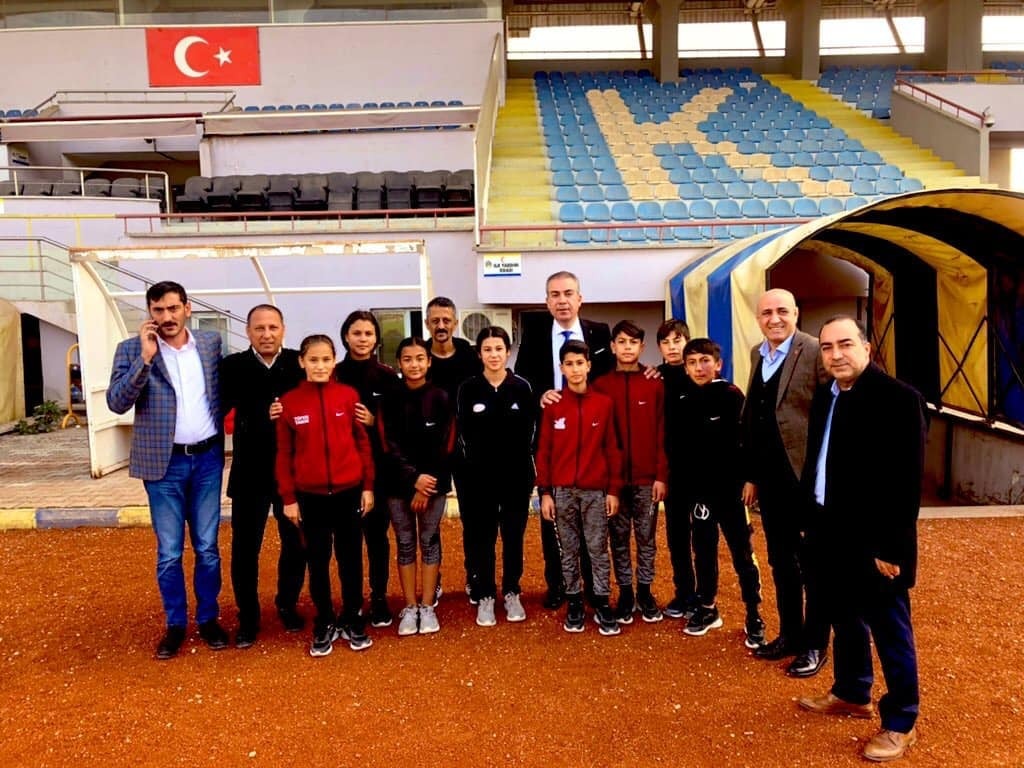 ÇELİK “SPORCULARIMIZIN HER ZAMAN YANINDAYIZ”