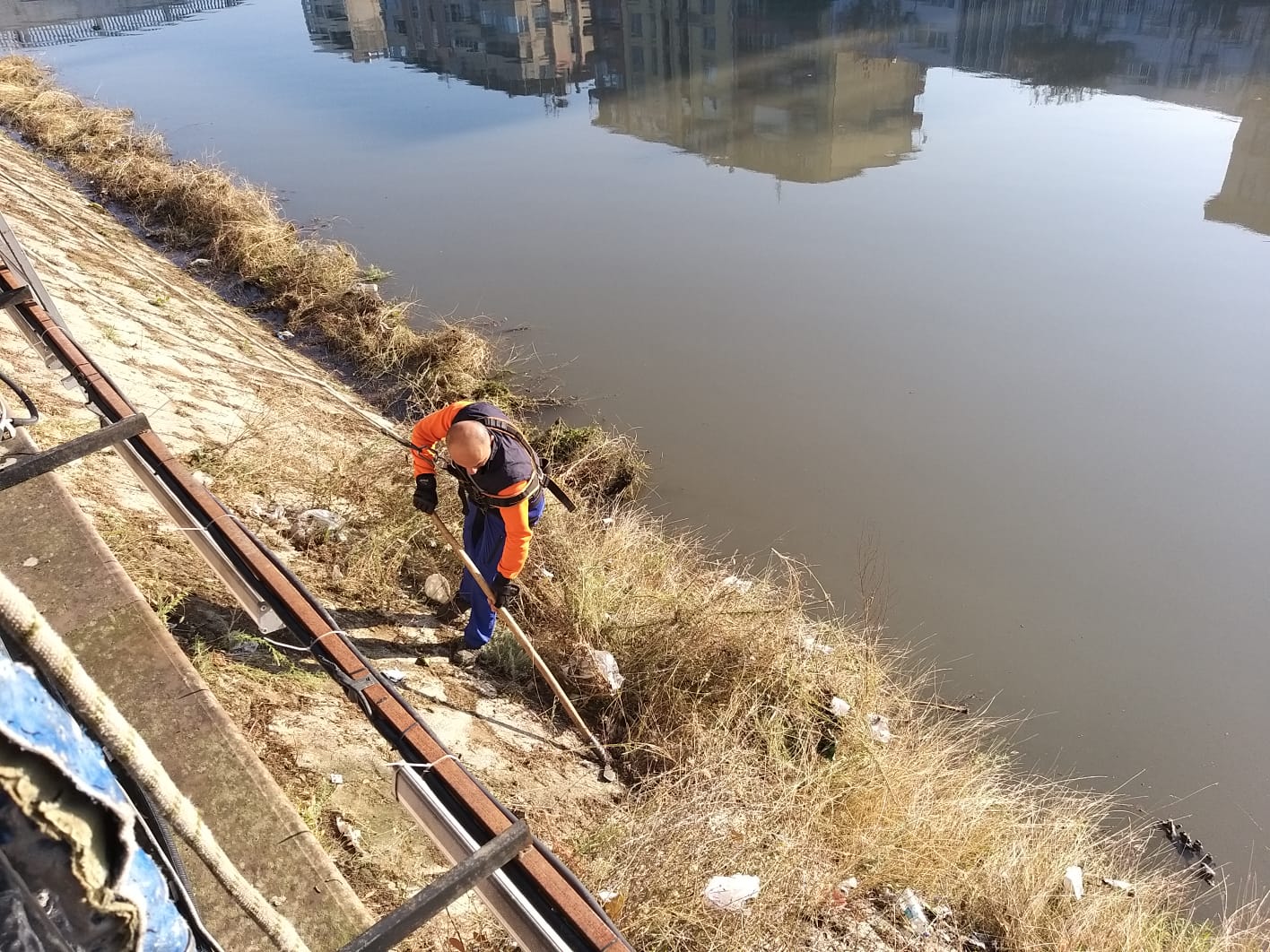 HBB EKİPLERİ ASİ NEHRİ’Nİ TEMİZLİYOR