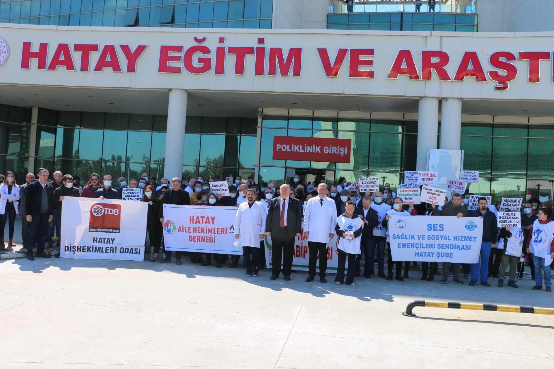 NAZİK: EMEĞİMİZ, HAKLARIMIZ, SAĞLIĞIMIZ ve GELECEĞİMİZ İÇİN G(ö)REV’DEYİZ