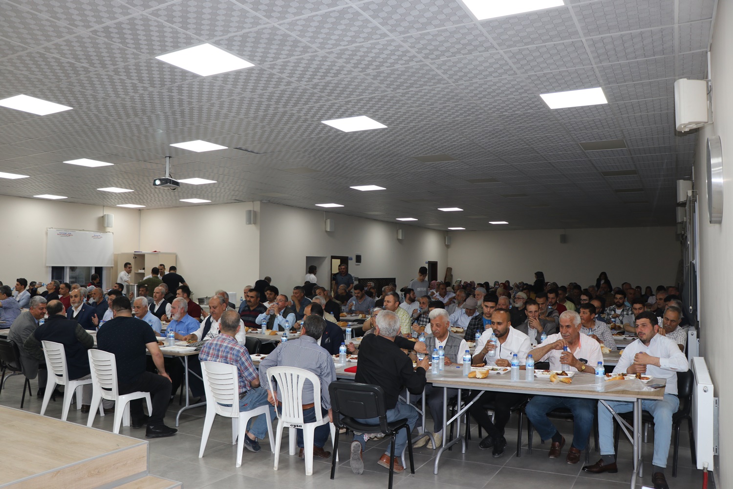 Saadet Partisi geleneksel Hatay iftarına yoğun ilgi