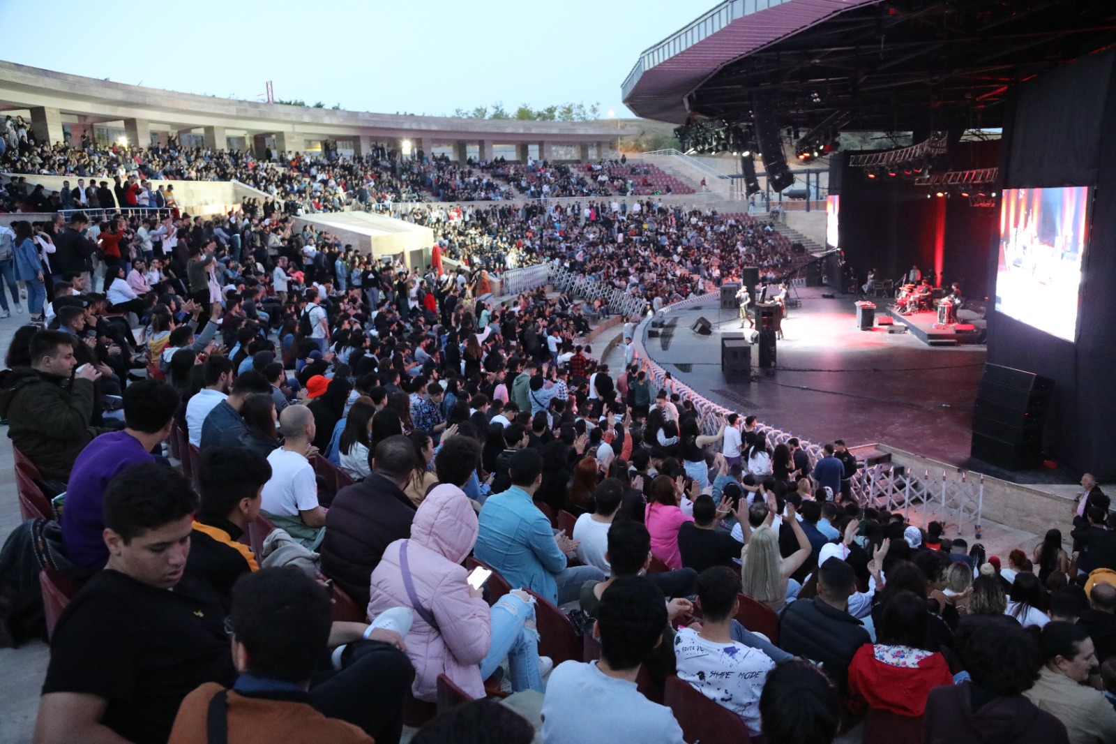 RAP SANATÇILARI EXPO 2021 HATAY ALANINDA SEVENLERİ İLE BULUŞTU