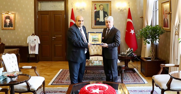 Vali Doğan Yeşilay Hatay Şubesi’ni ağırladı