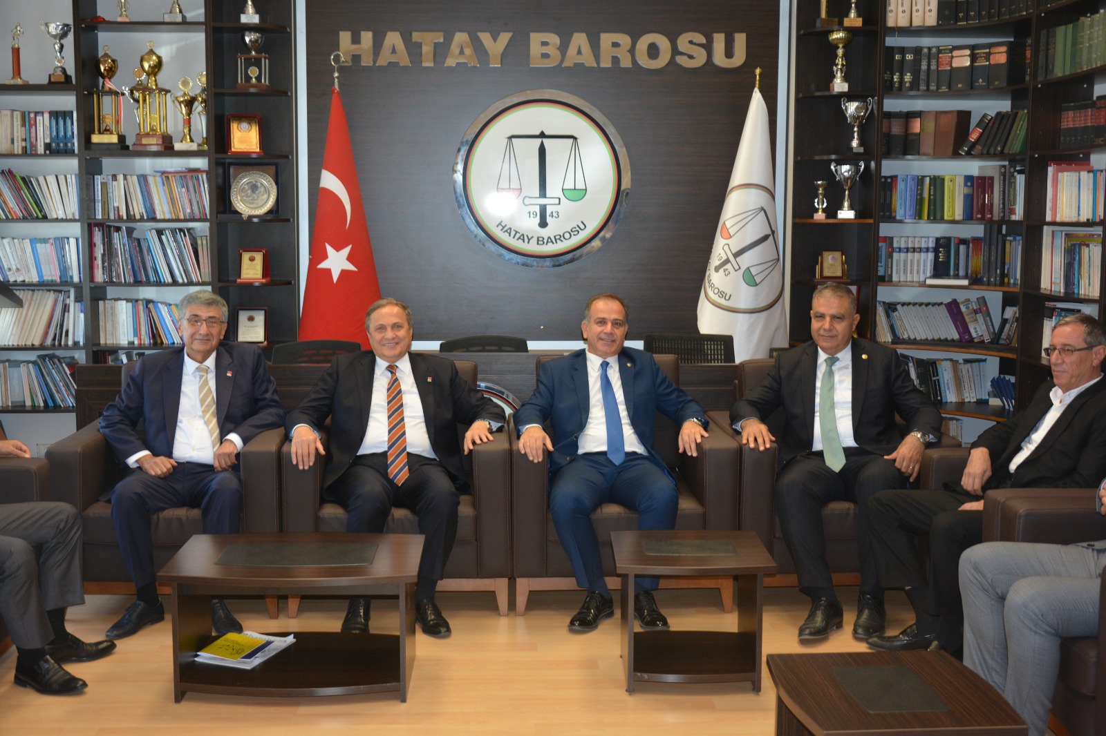 CHP’lilerden Açıkalın’a ve Dönmez’e ziyaret
