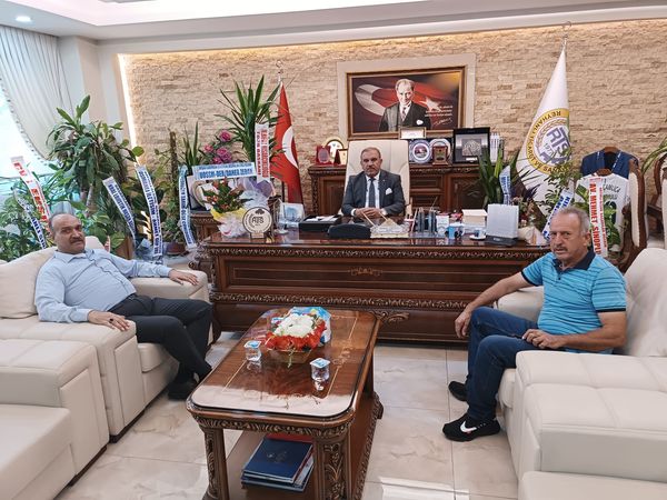 Aslan’dan Zaroğlu’na tebrik ziyareti