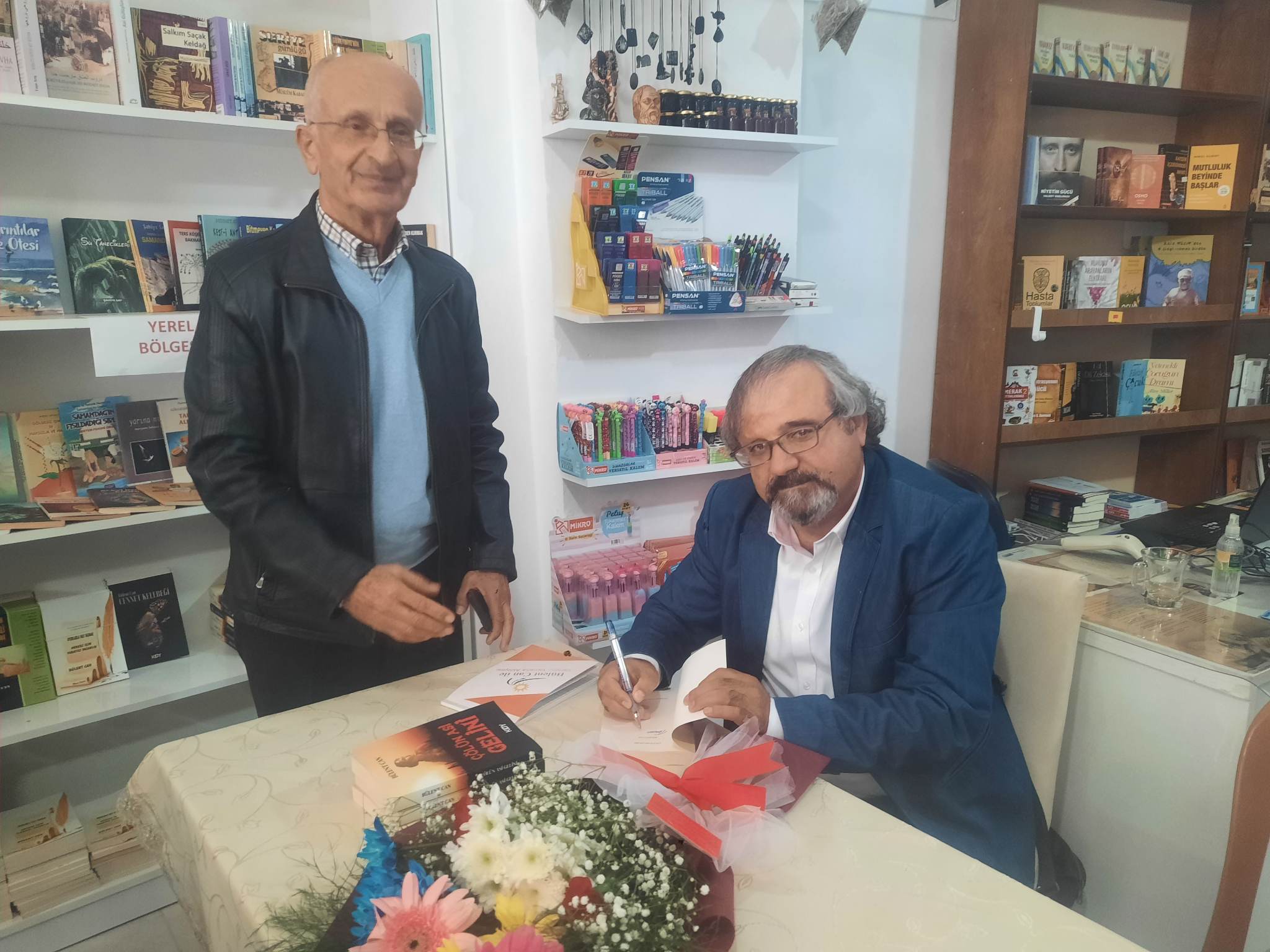 ORONTES KİTABEVİ EĞİTİMCİ YAZAR BÜLENT CAN’I AĞIRLADI