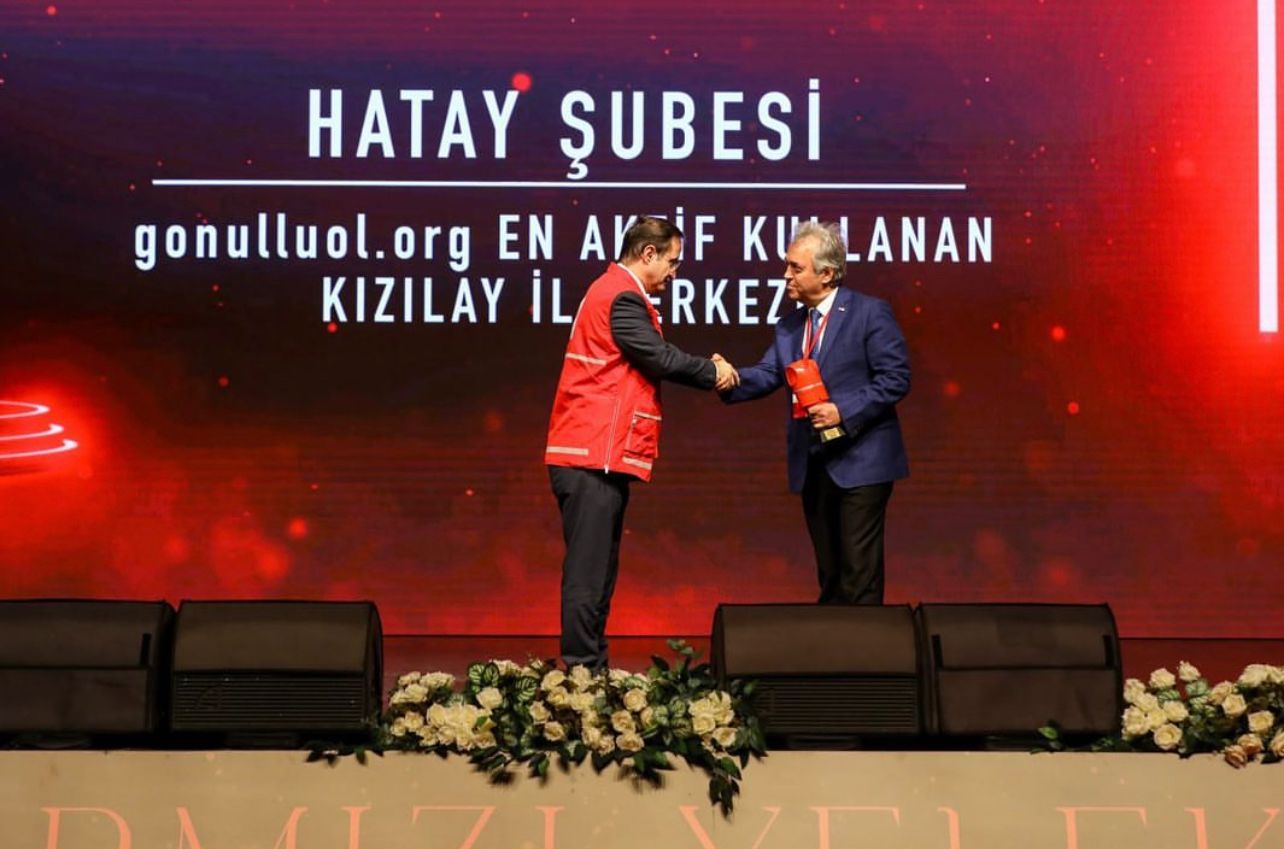 KIZILAY HATAY’A BÜYÜK ÖDÜL