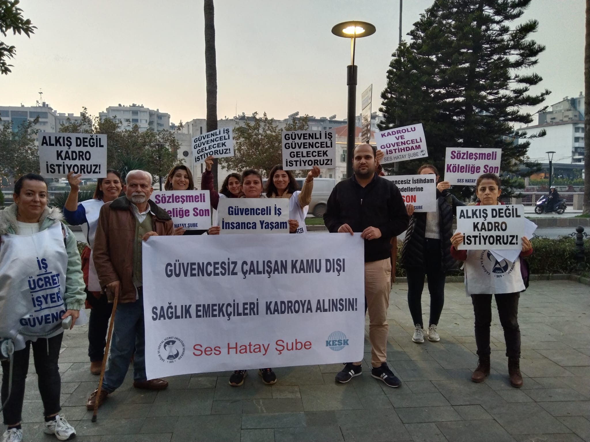 Avcı: Güvencesiz Çalışan Kamudışı Sağlık Emekçileri Kadroya Alınsın!