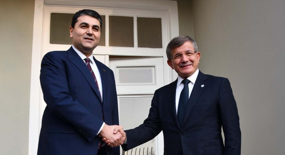 Davutoğlu’ndan Gültekin Uysal’a ziyaret