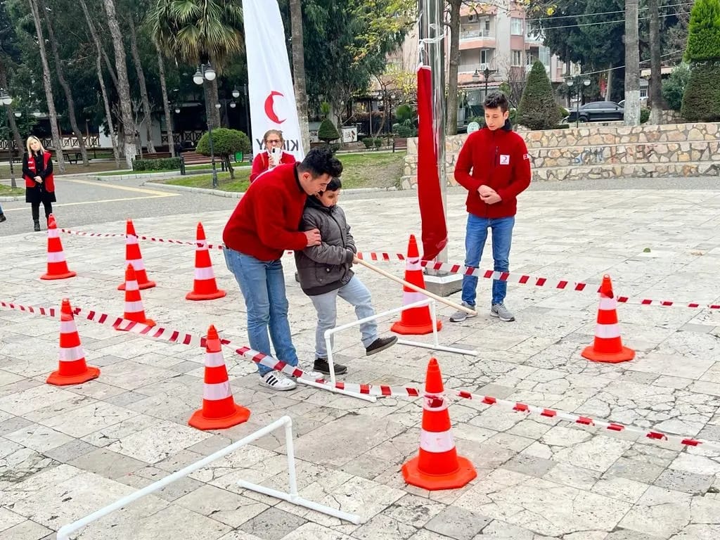 KIZILAY HATAY ENGELLLİ FARKINDALIĞI YARATTI