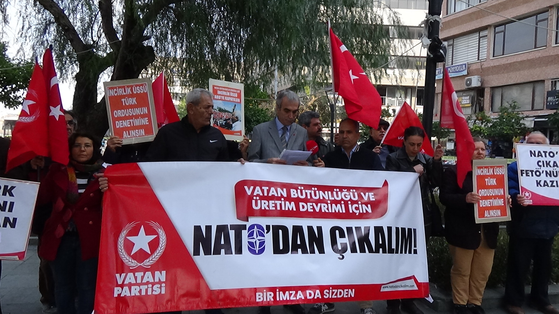 Vatan Partisi Hatay’dan NATO’dan Çıkalım Kampanyası