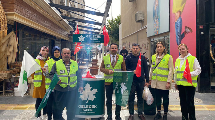 Gelecek Partisi İskenderun’da Stand Kurdu