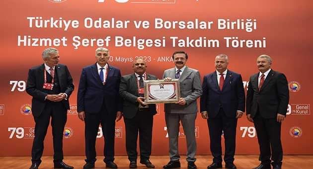 ZAROĞLU’NA HİZMET ŞEREF BELGESİ