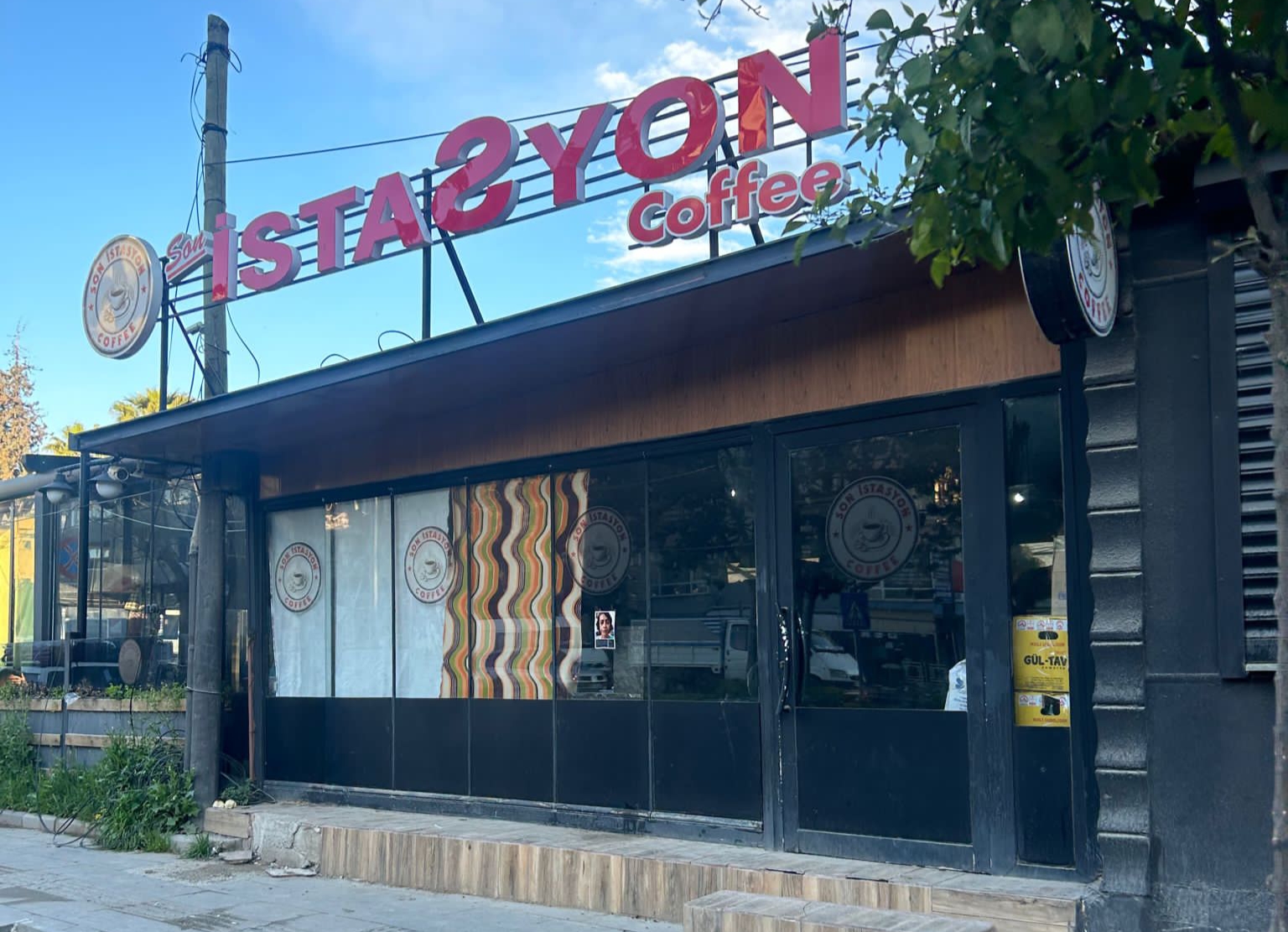 HATAY VALİLİĞİ BU YANLIŞA NEDEN GÖZ YUMUYOR?