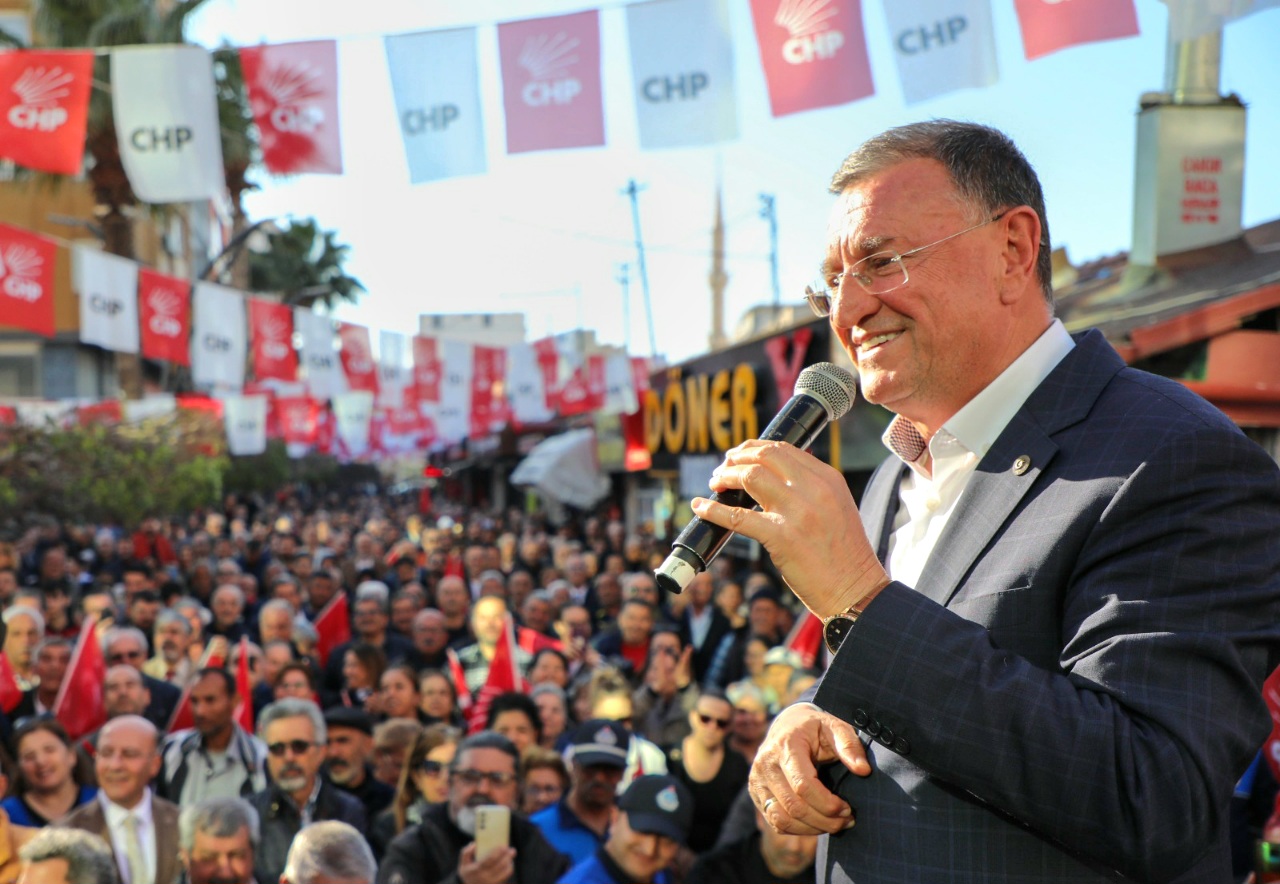 İSKENDERUN HALKI LÜTFÜ SAVAŞ’I YALNIZ BIRAKMADI