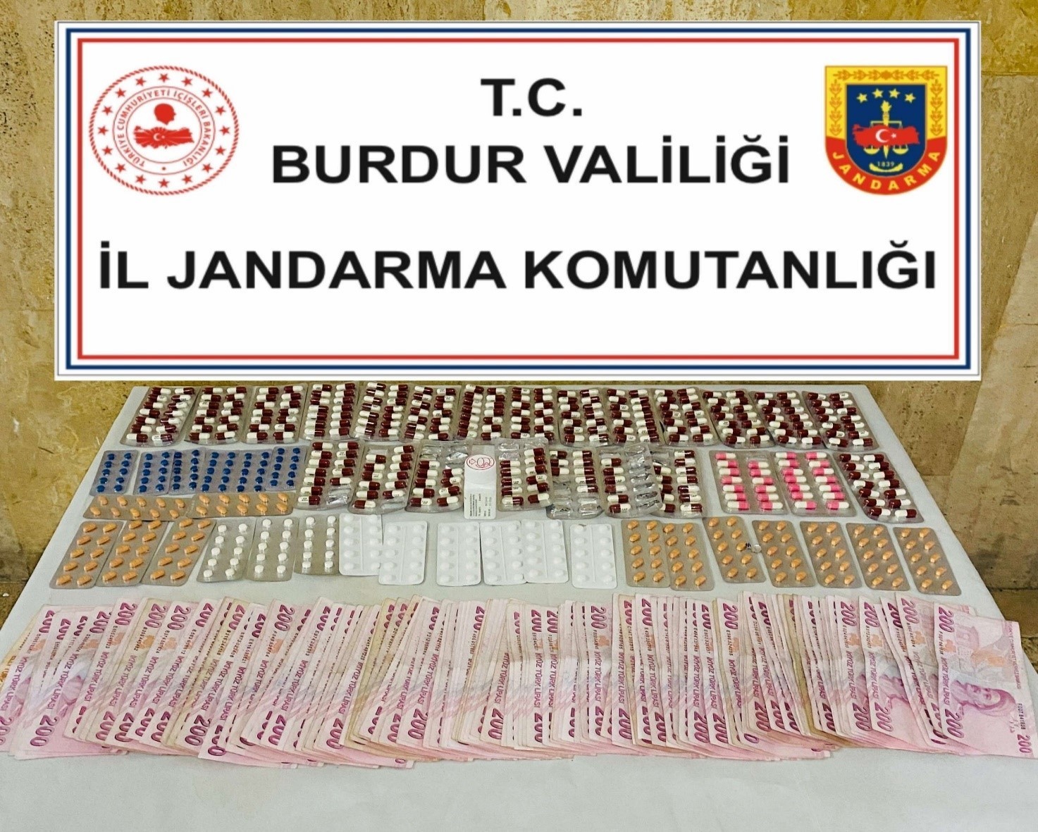 Burdur’da uyuşturucu operasyonunda 7 tutuklama