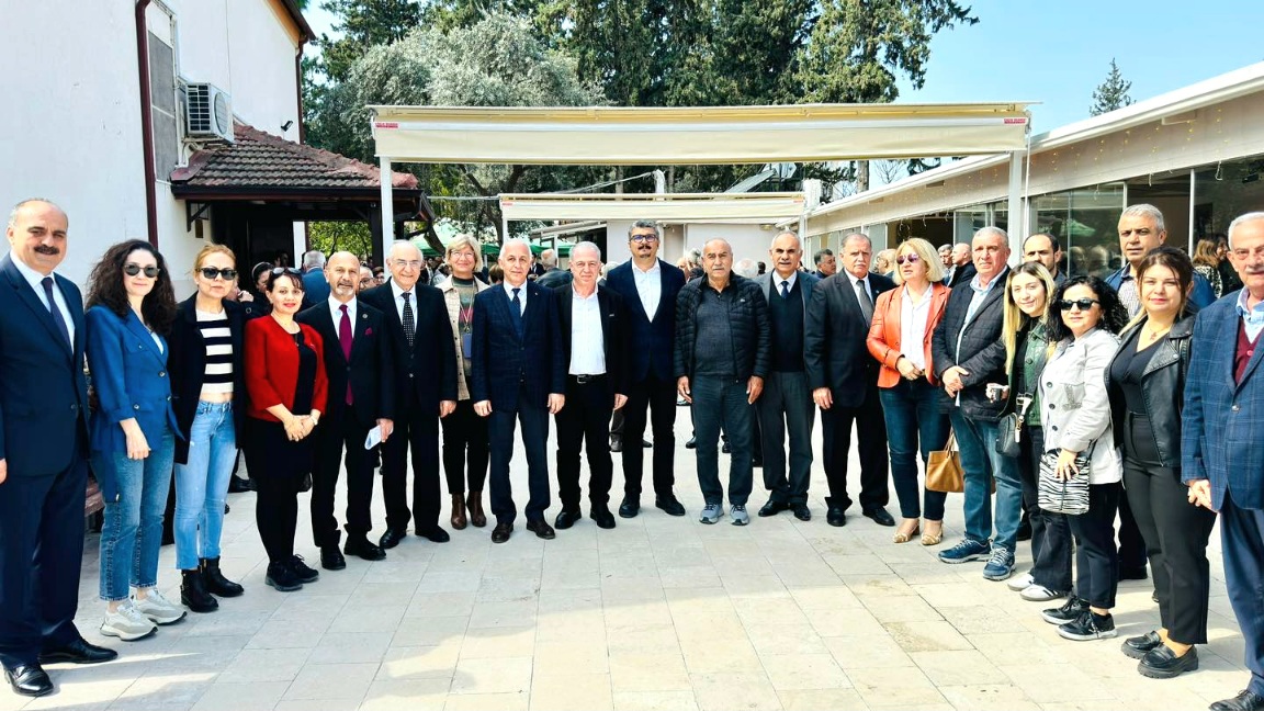 İskenderun CHP Belediye Başkan Adayı Av. Duduoğlu, Aziz Corç Kilisesini Ziyaret Etti