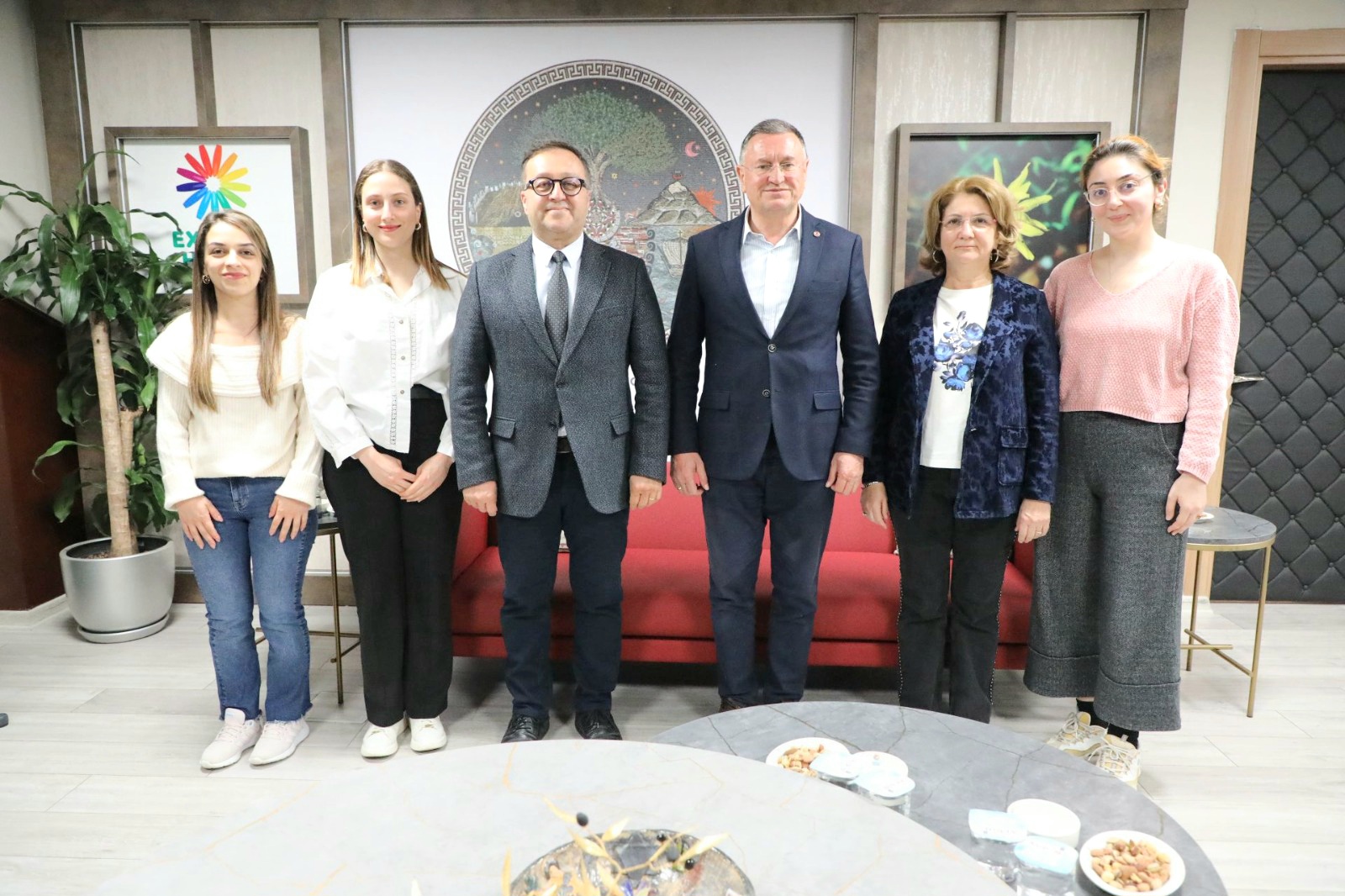 HBB VE HASUDER’DEN HATAYLI KADINLARA ÜCRETSİZ SAĞLIK HİZMETİ