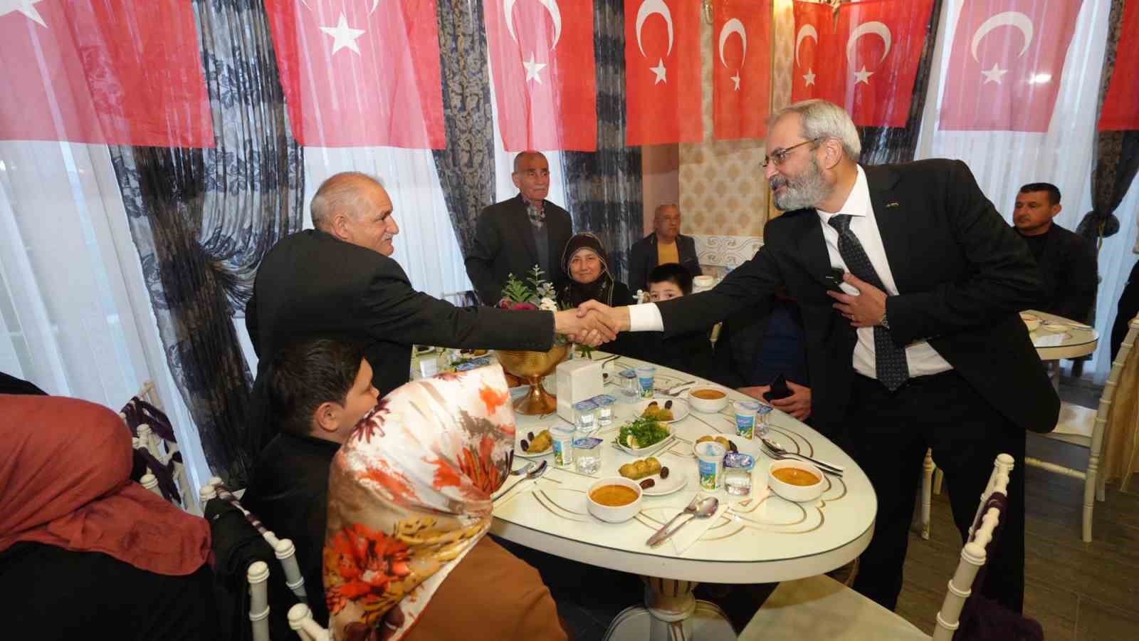 Başkan Bozdoğan: “Ramazan’da Türkiye’nin en uygun fiyatlı ekmeğini hemşerilerimize 1 TL’den ulaştırıyoruz”