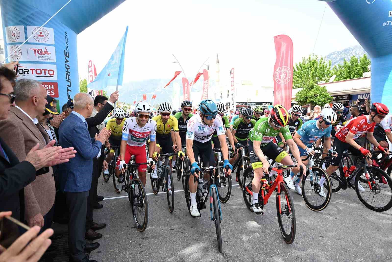 59. Cumhurbaşkanlığı Türkiye Bisiklet Turu’nun Kemer-Kaş etabı başladı