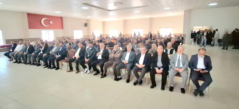 YAYLADAĞI ESNAFI MALİ KONGREDE YOĞUN KATILIMLA NEVZAT GONCA’YI YALNIZ BIRAKMADI