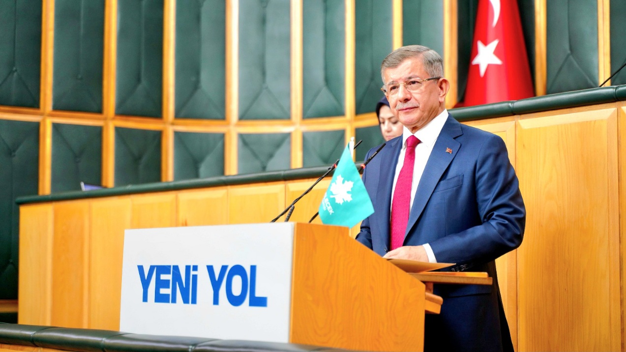 DAVUTOĞLU’NDAN ÇOK SERT AÇIKLAMA: “TRUMP VE NETANYAHU DÜNYAYI ATEŞE ATIYOR”