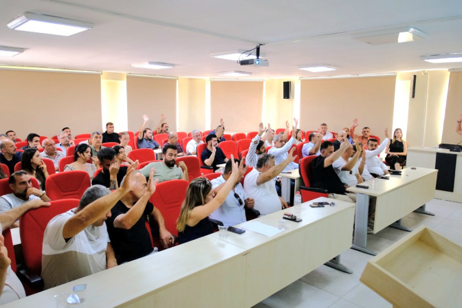 Defne Belediyesi’nden Borçlara Stratejik Çözüm: Taşınmaz Devri Kararı Meclisten Geçti