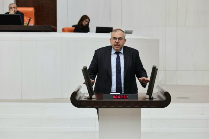 Çalışkan: “Her Şeyin Sahte Olduğu Bir Dönemdeyiz”