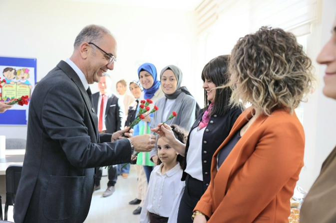 BAŞKAN YAPAR’DAN ÖĞRETMENLERE ANLAMLI ZİYARET