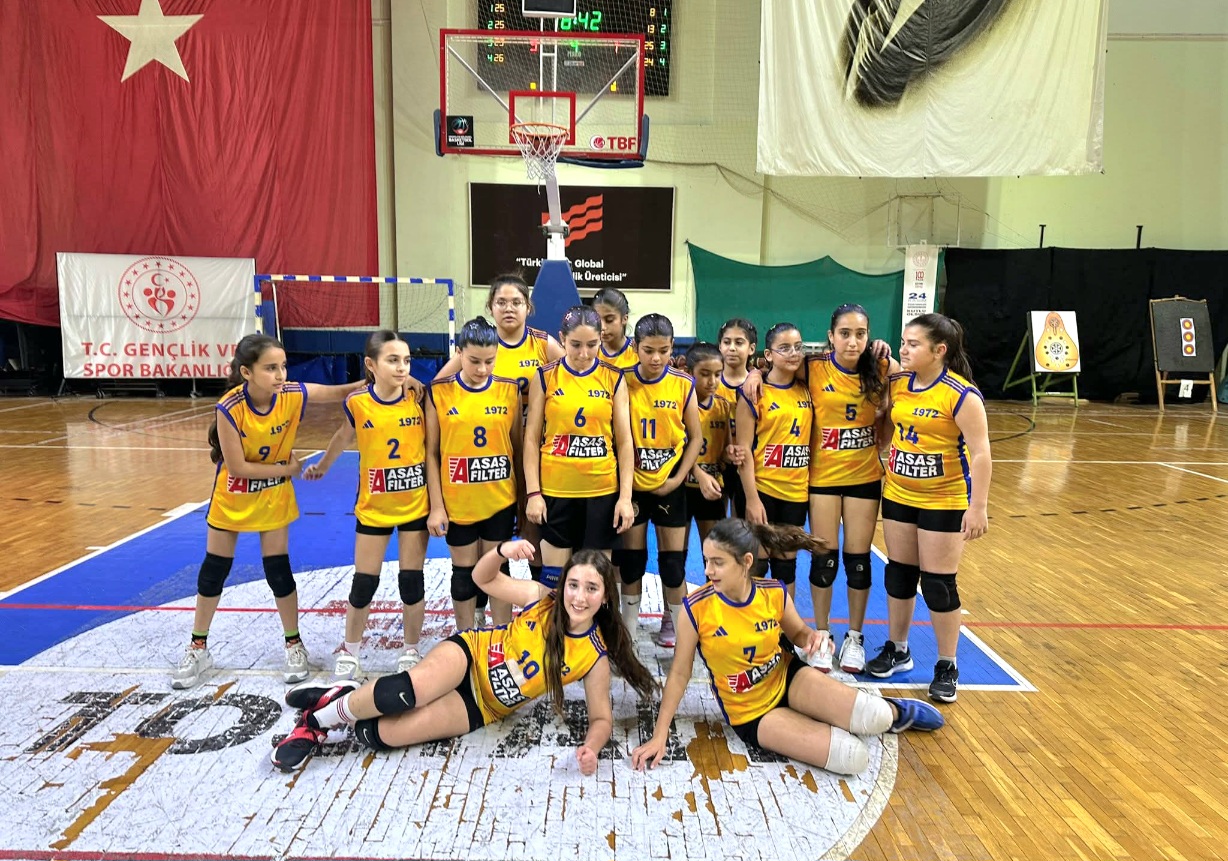 Asaş Spor’un Voleybolcu Kızlarının Mutluluğu Takdire Şayandı