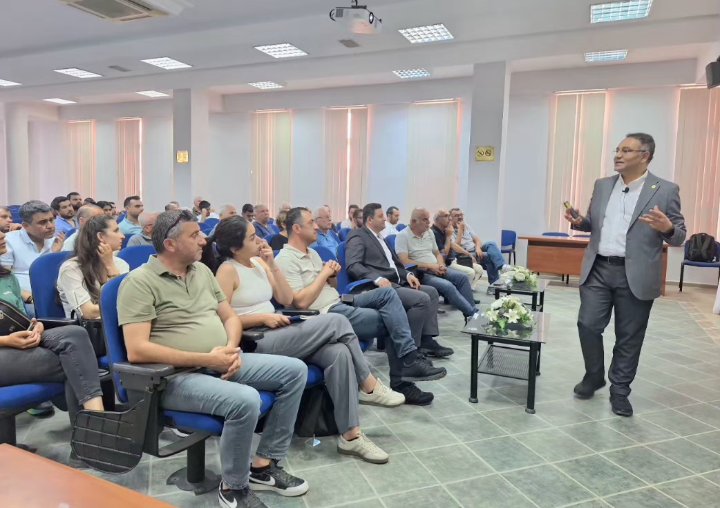 DEPREM VE HUKUK SEMİNERİNDE ÖNEMLİ MESAJLAR